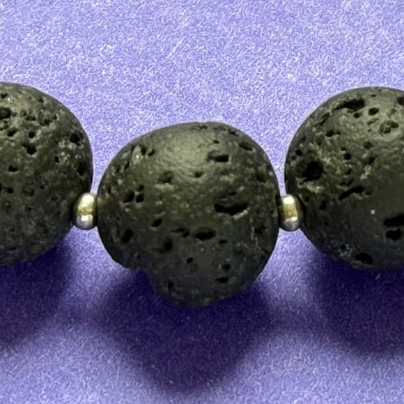 HANDMADE Bracelet Men's Black Lava Rock Beaded 16mm Stretch 6-1/4" - Picture 2 of 6